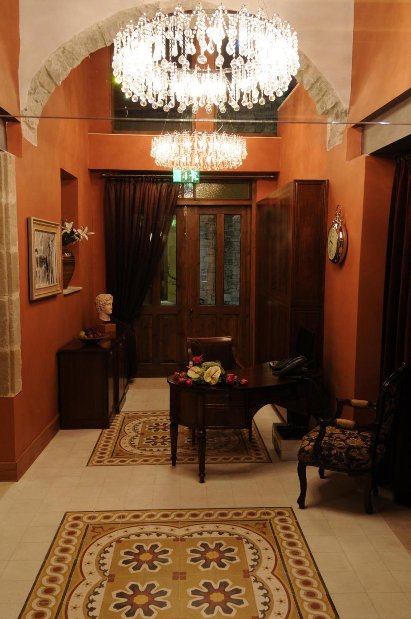 Hotel The Library Wellness Retreat 4*